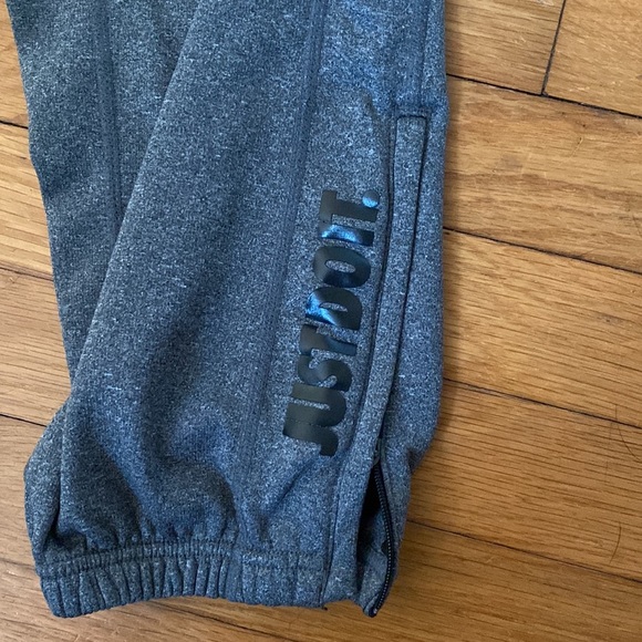 Nike Sweatpants Gray size medium - Picture 2 of 4
